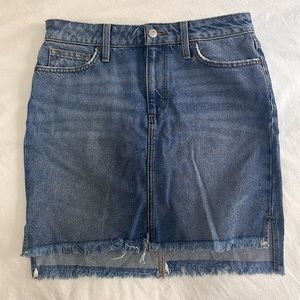 Joe’s Jeans distressed denim mini skirt | Size 27
